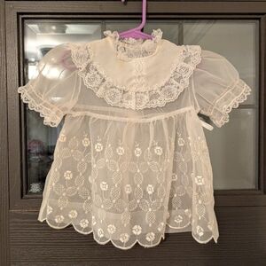 💥3/$24 Vintage 1950's Sheer Lace Dress‎